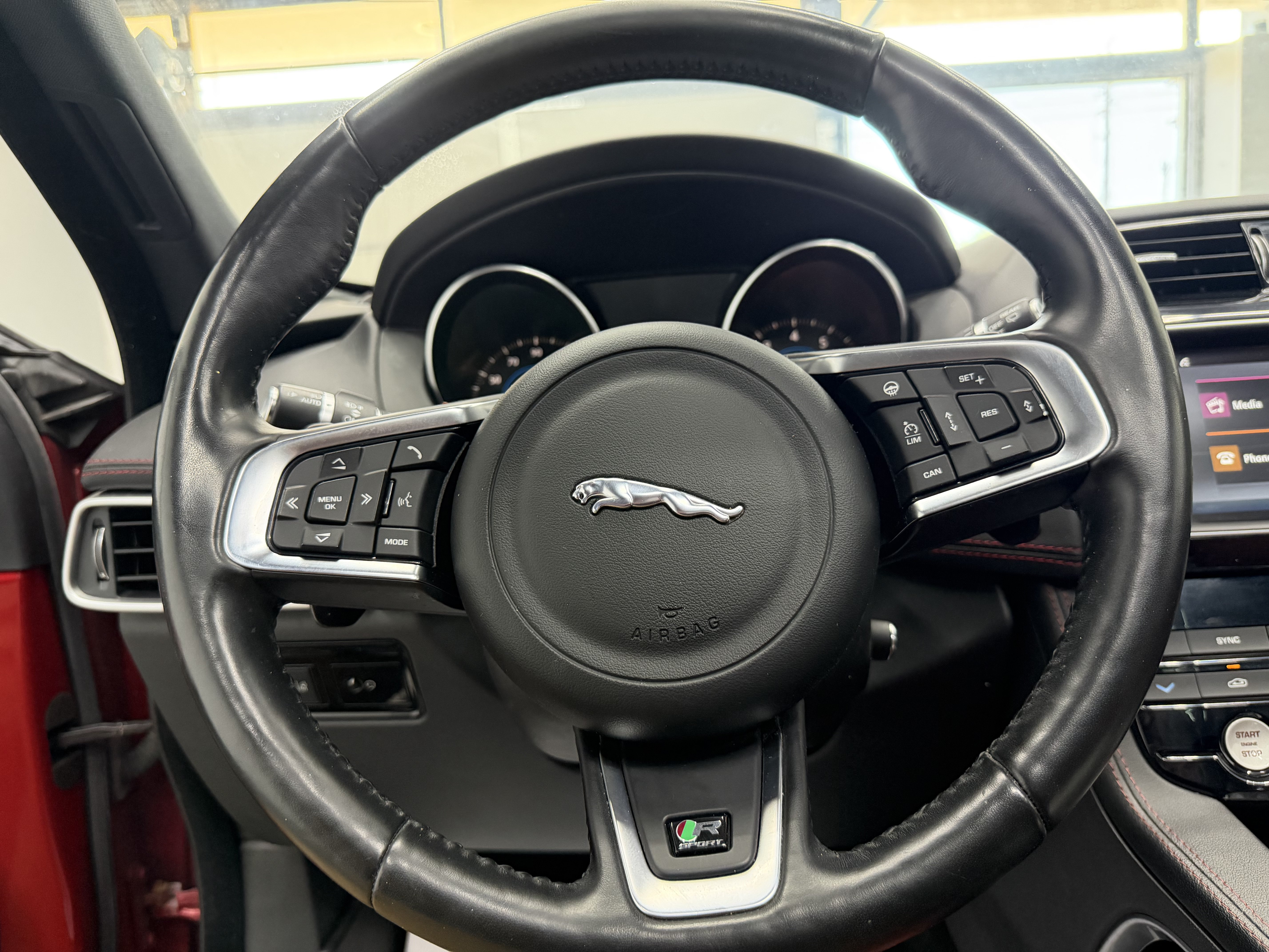 Used 2017 Jaguar F-PACE R-Sport AWD/4WD image 17