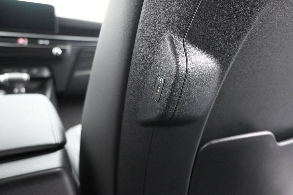 New 2027 Kia Niro LX FWD image 14