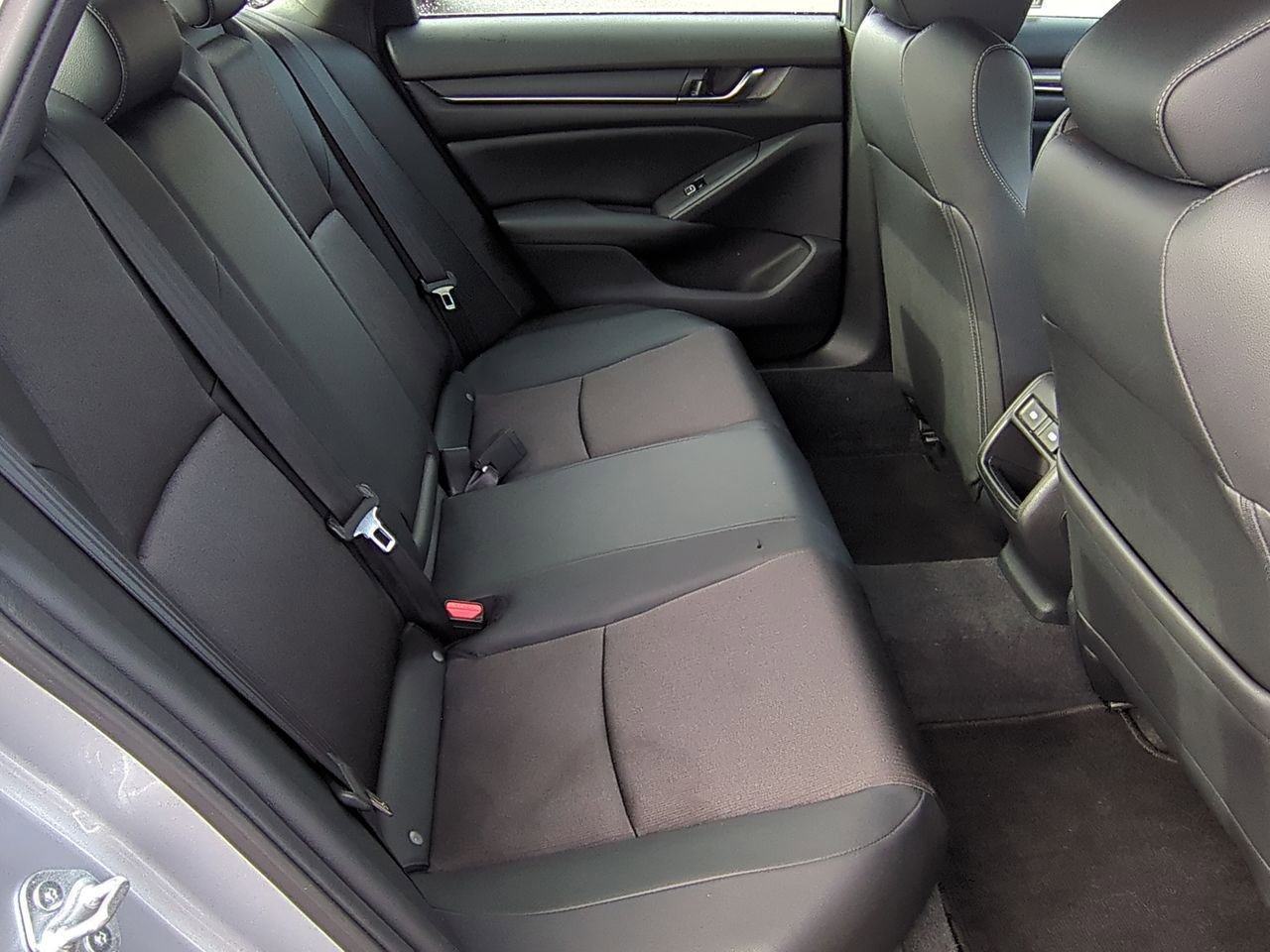 Used 2022 Honda Accord Sport image 25