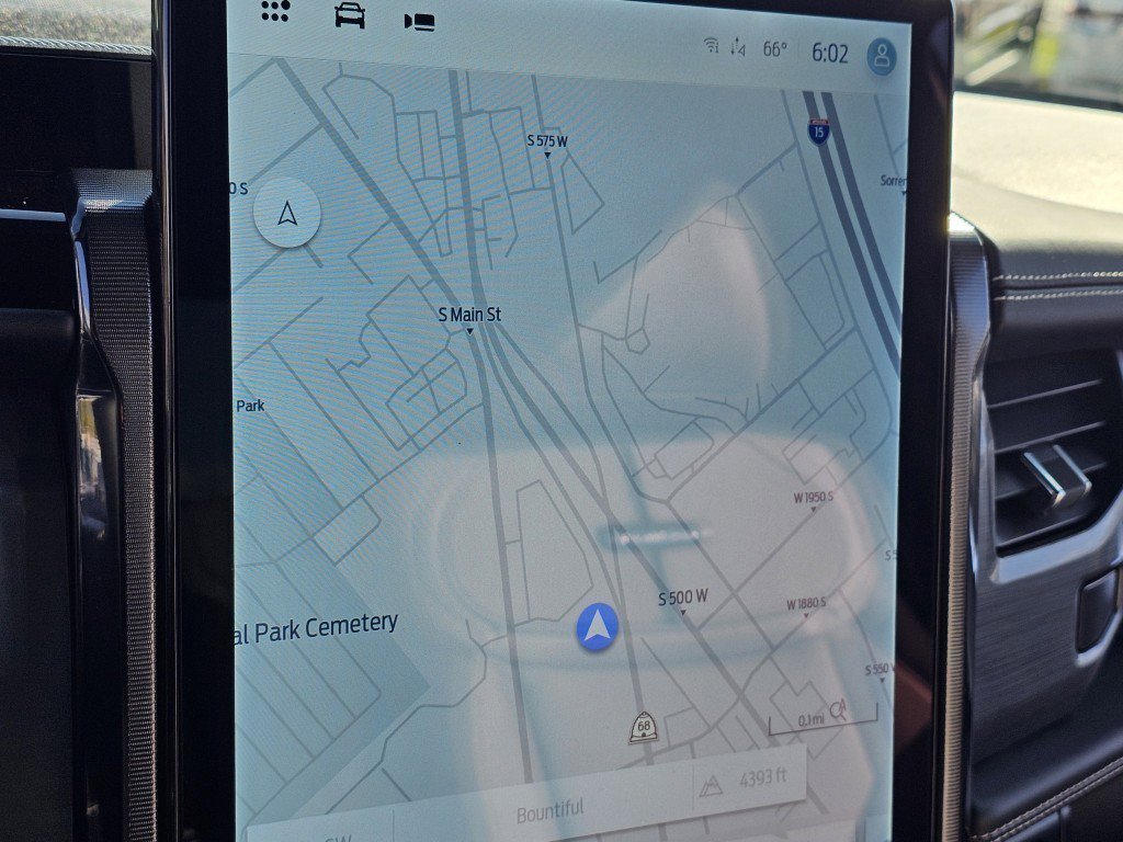 Used 2024 Ford F150 Lightning Platinum AWD/4WD image 4