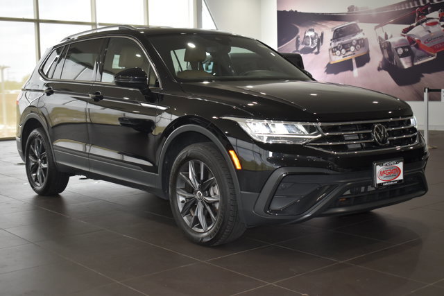 Used 2022 Volkswagen Tiguan SE AWD/4WD image 4