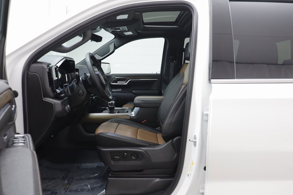 Certified 2024 Chevrolet Silverado 1500 High Country w/ High Country Premium Package image 5