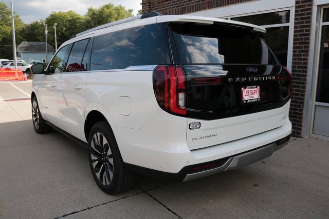 New 2025 Ford Expedition Max Platinum w/ Driver's Package image 9