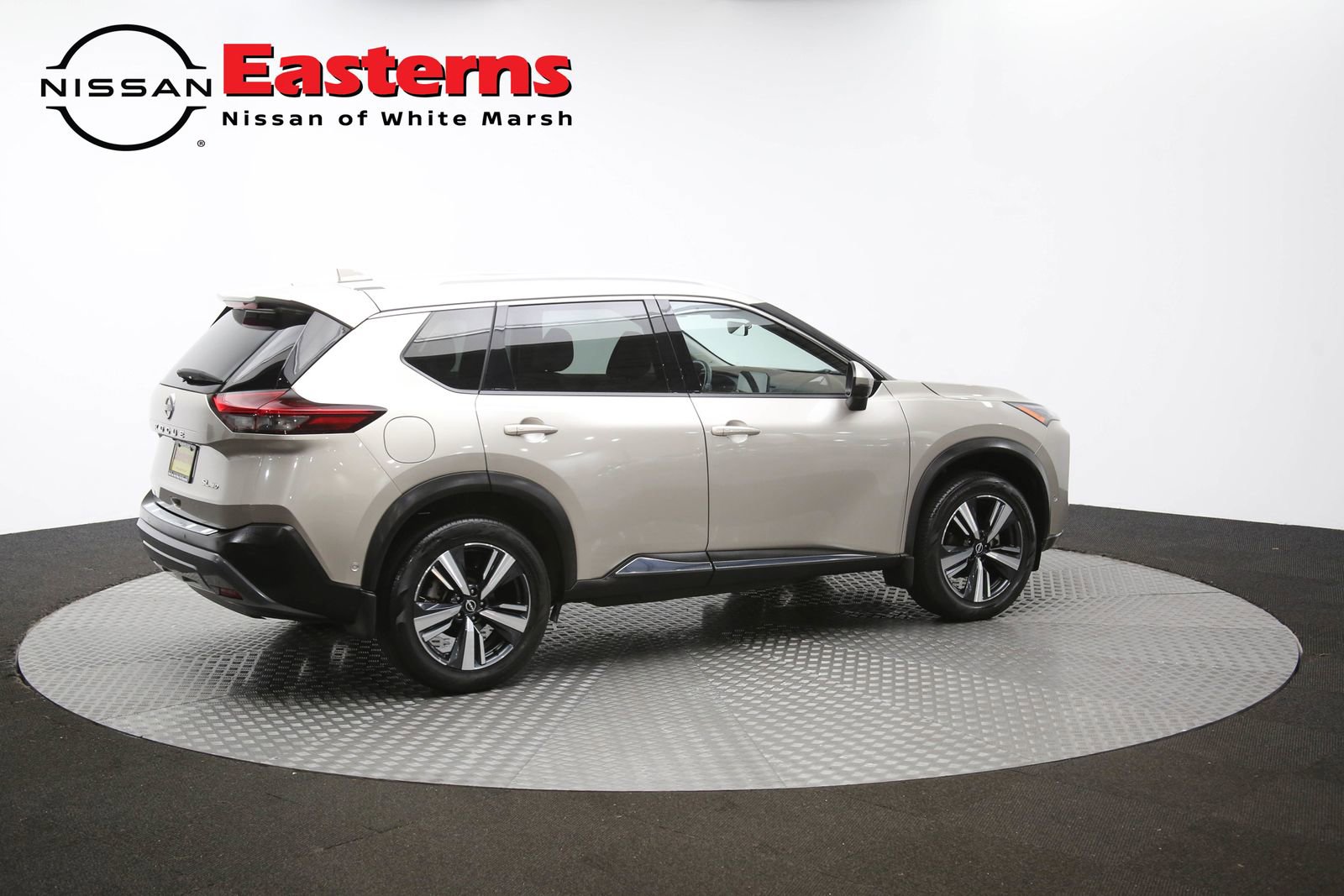 Used 2022 Nissan Rogue SL w/ SL Premium Package image 99