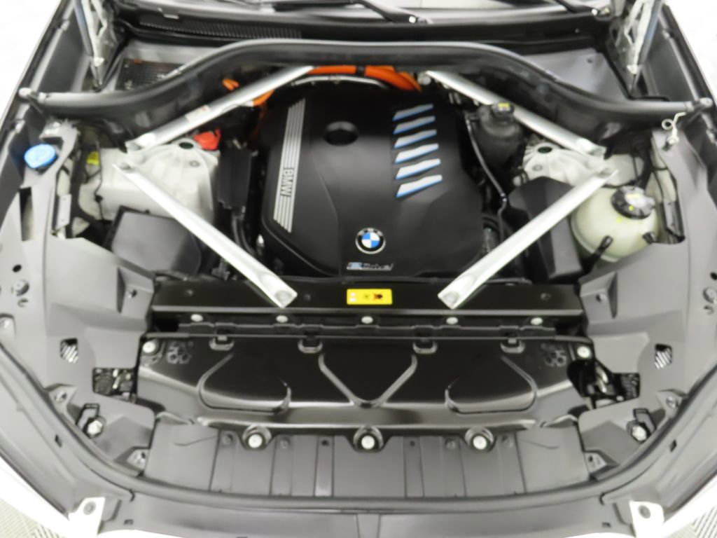 Used 2022 BMW X5 xDrive45e w/ Climate Comfort Package image 28