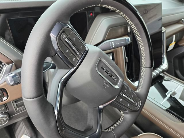 New 2026 GMC Yukon XL Denali Ultimate AWD/4WD image 11