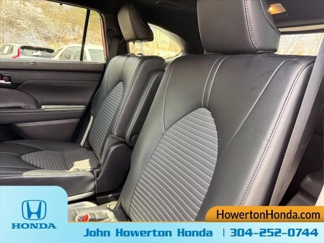 Used 2022 Toyota Highlander XSE image 15