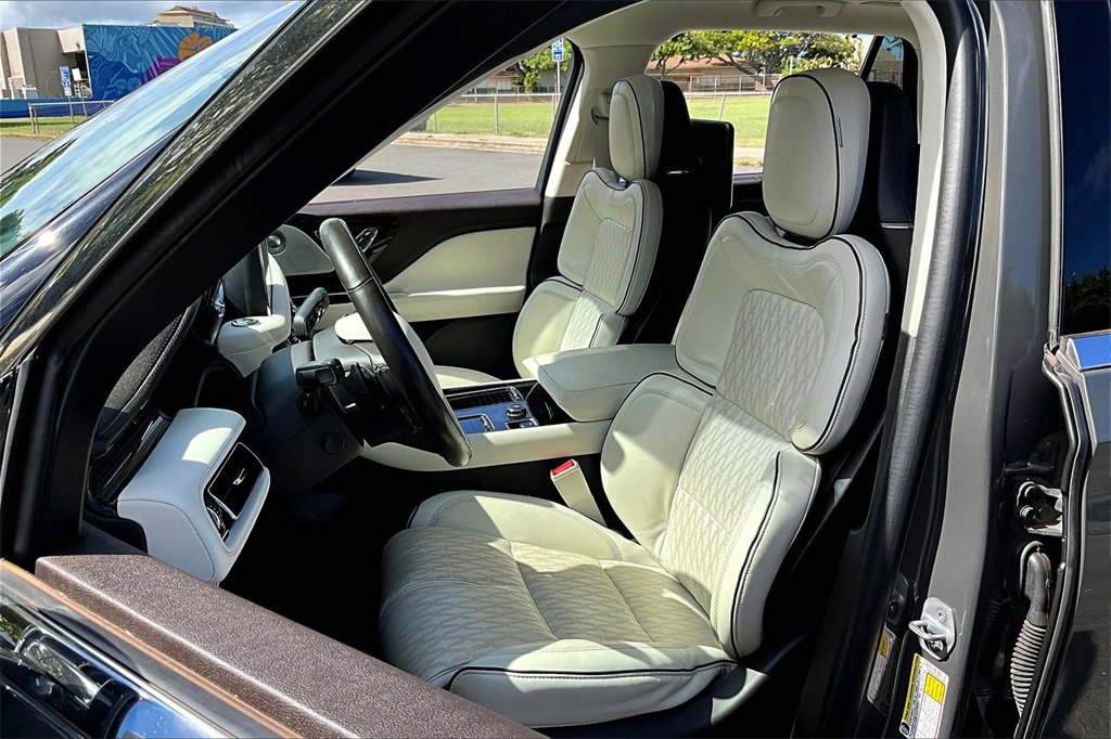 Used 2022 Lincoln Aviator Black Label w/ Dynamic Handling Package image 27