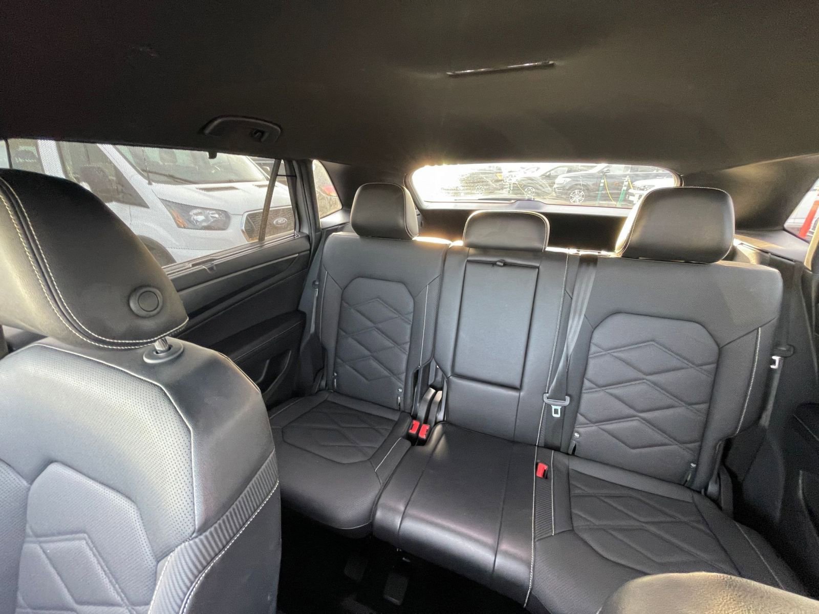 Used 2025 Volkswagen Atlas Cross Sport SE FWD image 41