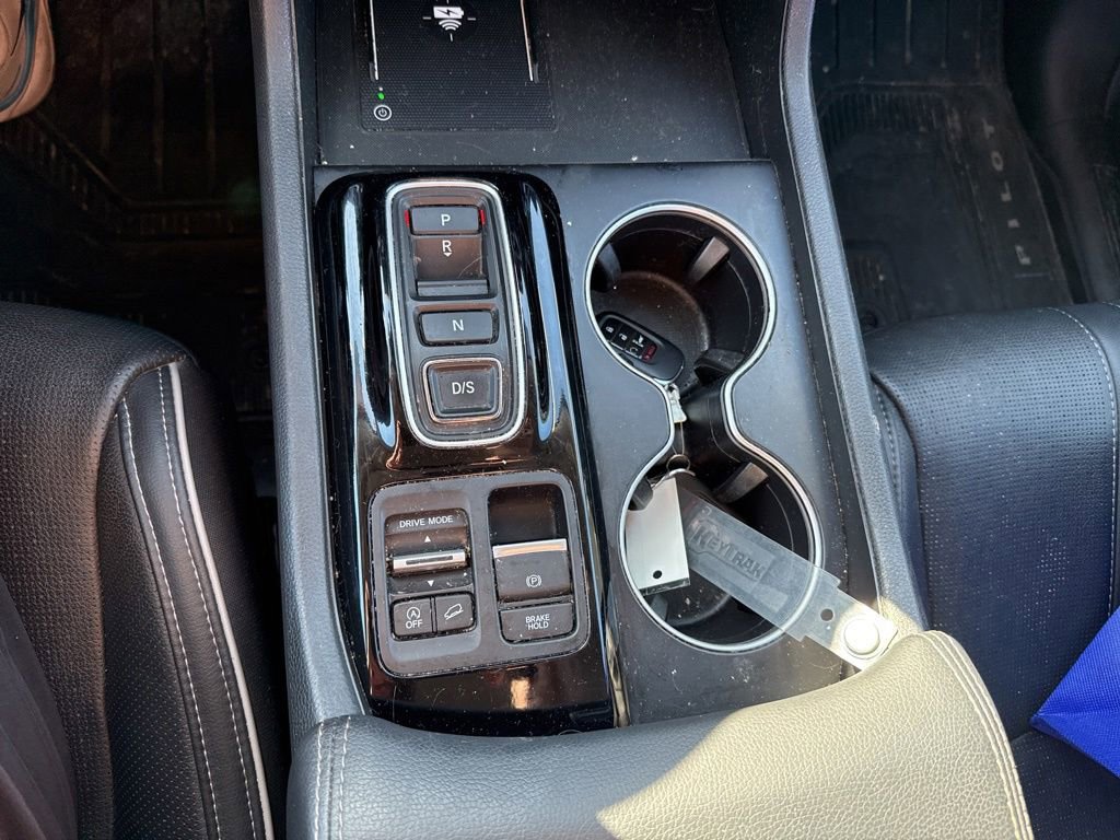 Used 2025 Honda Pilot Elite image 26