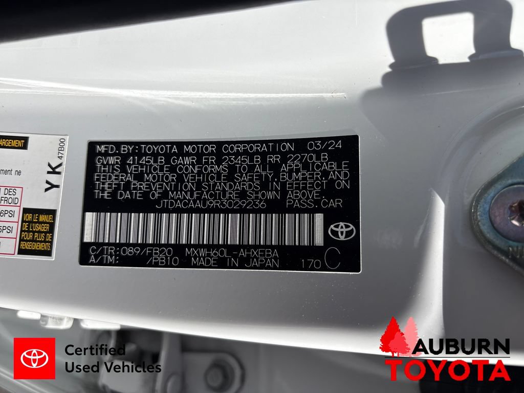 Certified 2024 Toyota Prius LE FWD image 29