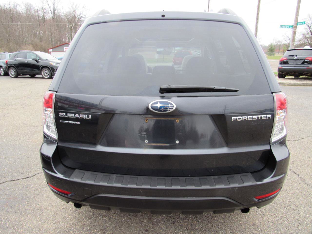 Used 2010 Subaru Forester 2.5X Premium w/ Popular Equipment Group 1A image 5