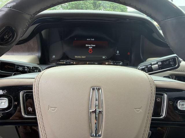 Used 2021 Lincoln Aviator Reserve w/ Equipment Group 201A RWD image 33