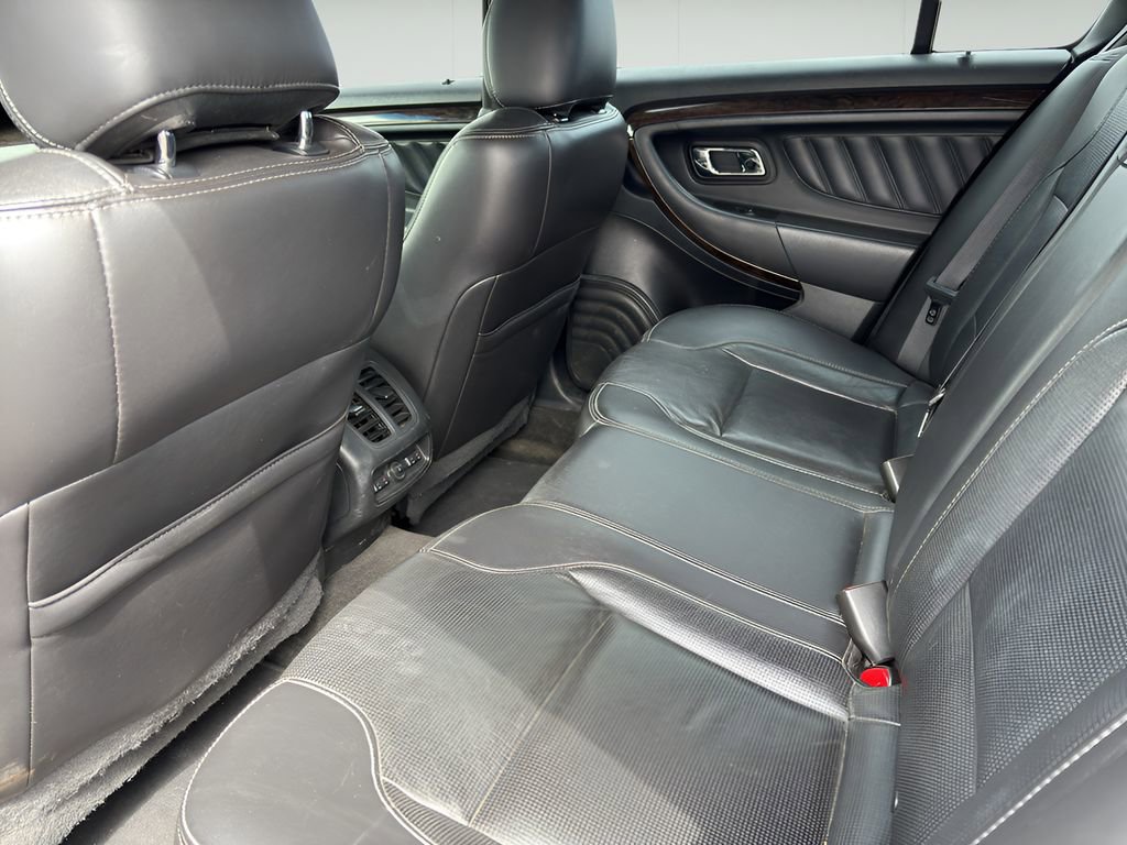 Used 2017 Ford Taurus Limited image 9