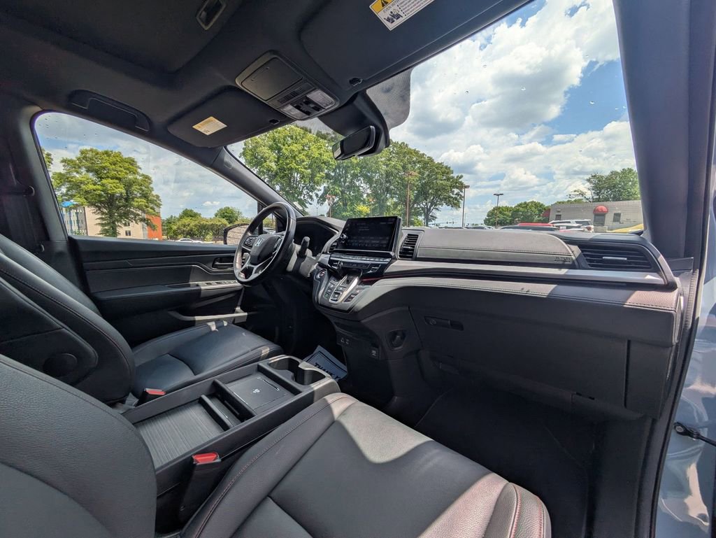 Used 2025 Honda Odyssey Sport-L image 31