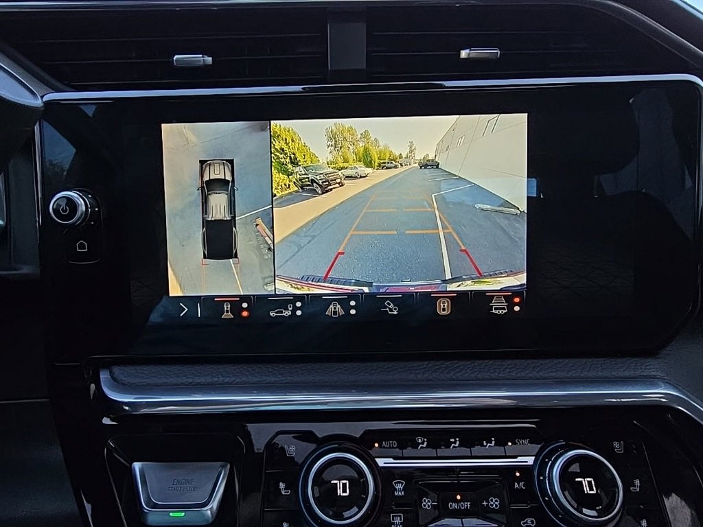 Used 2025 GMC Sierra 3500 Denali image 15