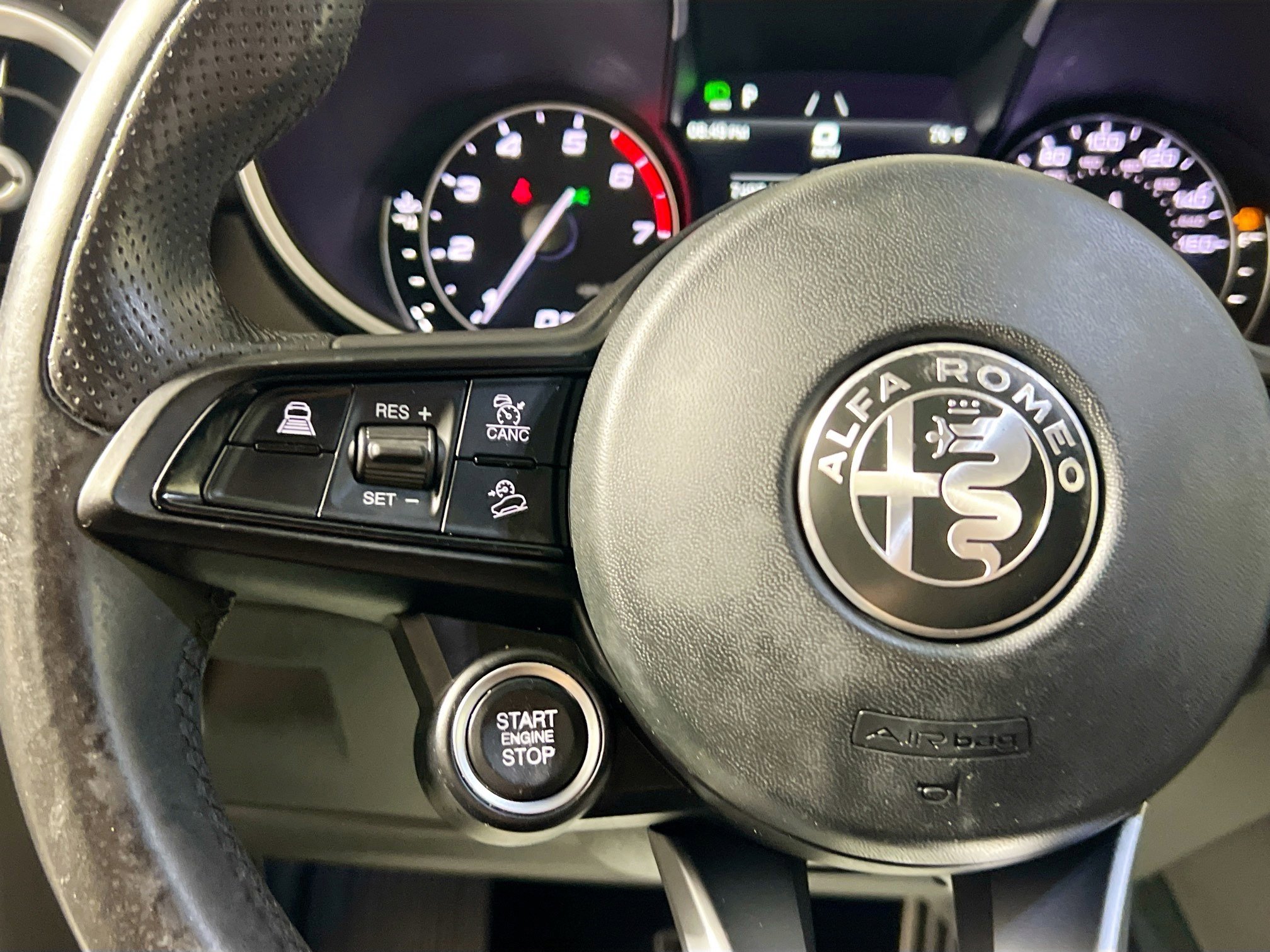 Used 2022 Alfa Romeo Stelvio Ti image 18