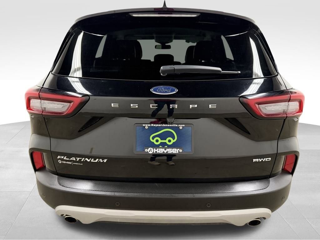 Used 2024 Ford Escape Platinum image 9