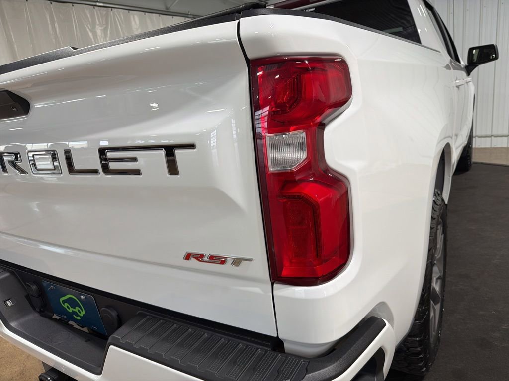 Certified 2022 Chevrolet Silverado 1500 RST w/ Z71 Off-Road Package AWD/4WD image 16