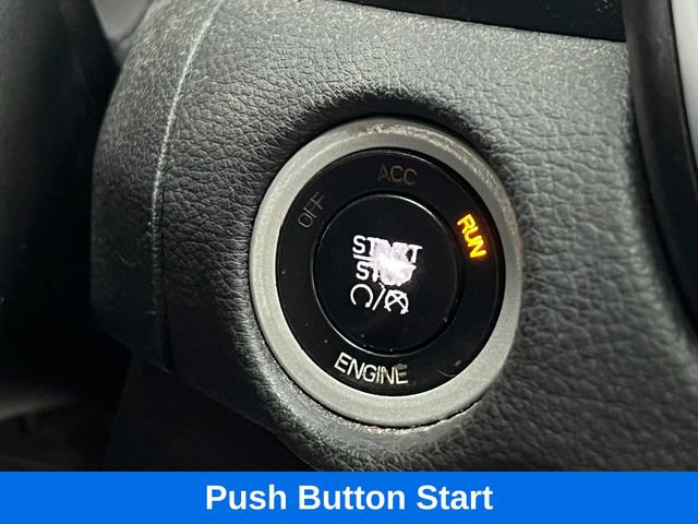 Used 2015 Chrysler 200 Limited FWD image 17