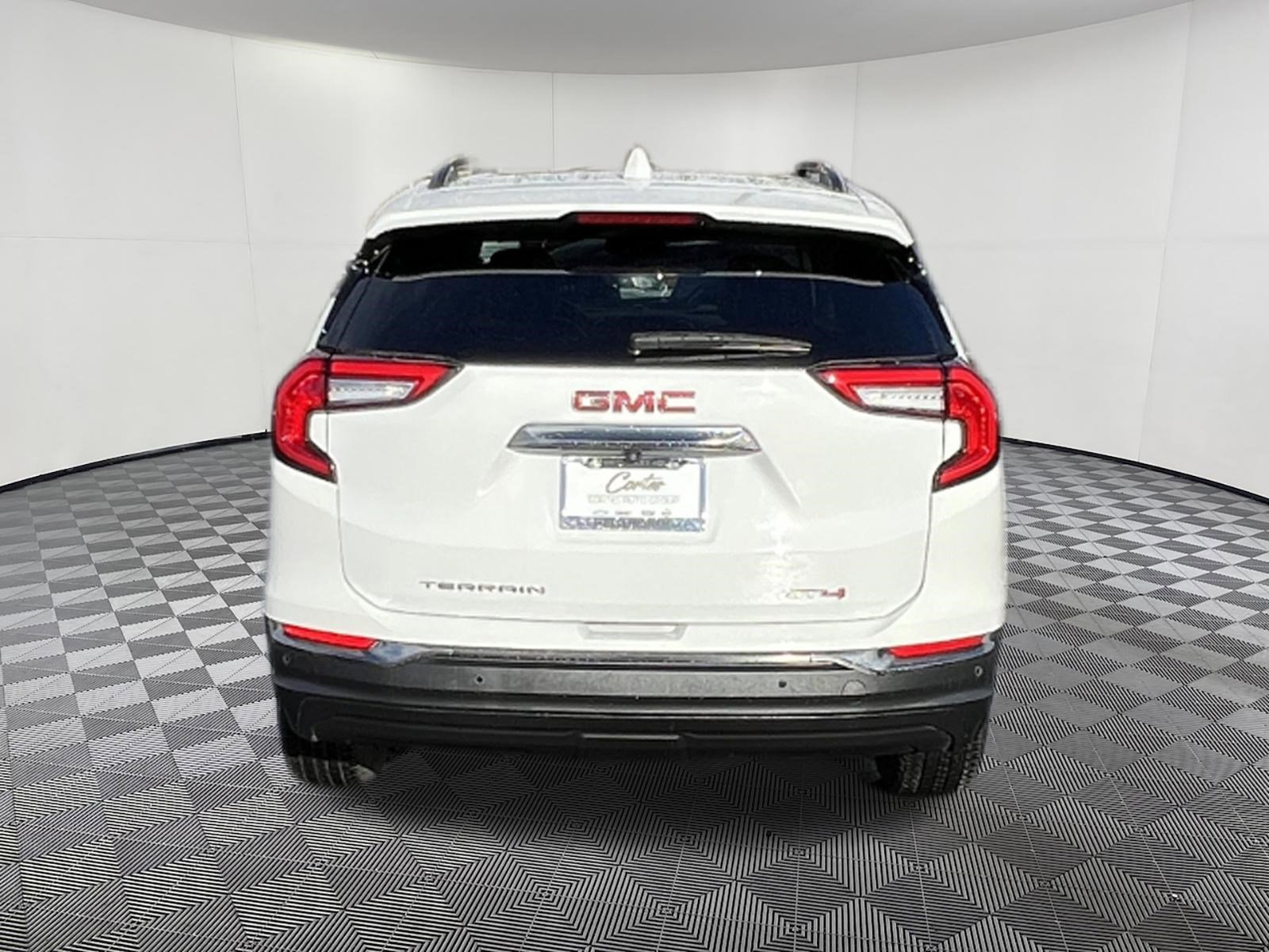 Used 2022 GMC Terrain AT4 w/ Infotainment Package II image 5