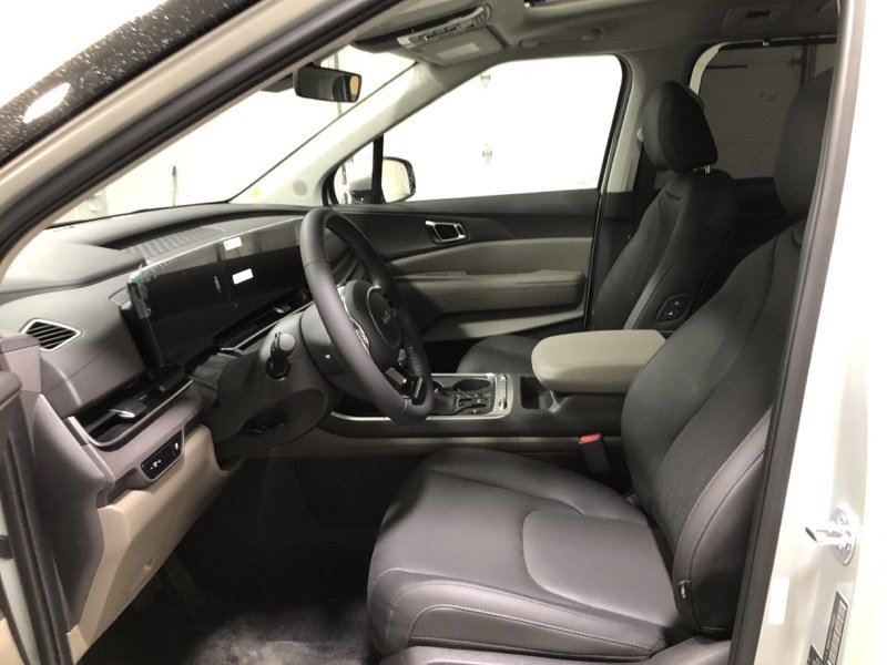 New 2026 Kia Carnival SX image 21