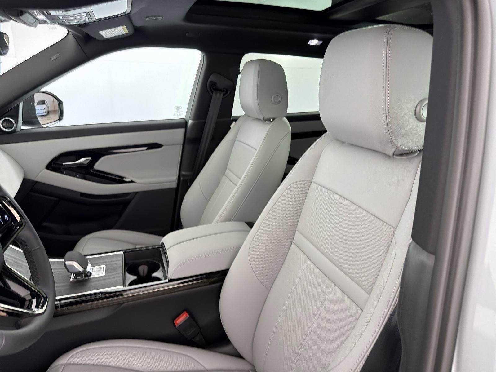 New 2026 Land Rover Range Rover Evoque S image 25