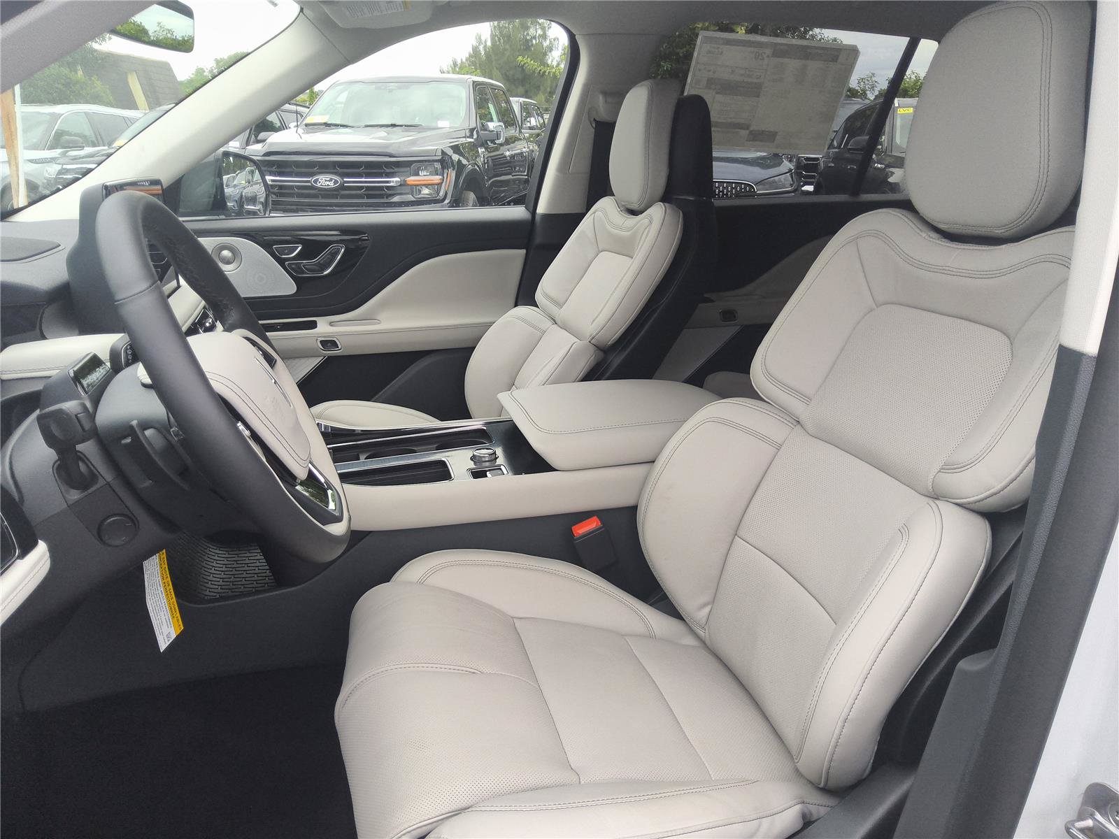 New 2027 Lincoln Aviator Reserve AWD/4WD image 14