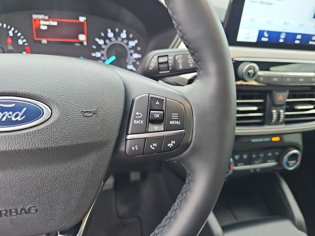 Used 2021 Ford Escape SE w/ SE Sport Appearance Package image 19