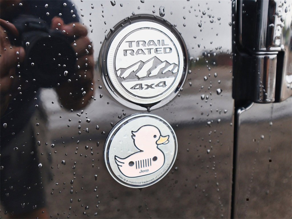 Used 2023 Jeep Wrangler Sahara image 11