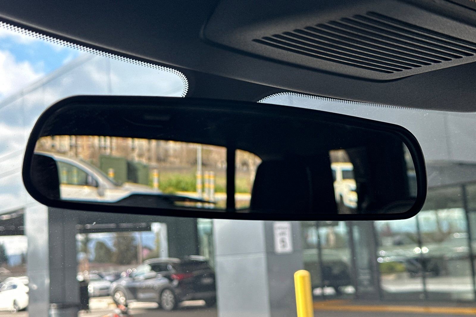 Certified 2025 Nissan Pathfinder Rock Creek image 26