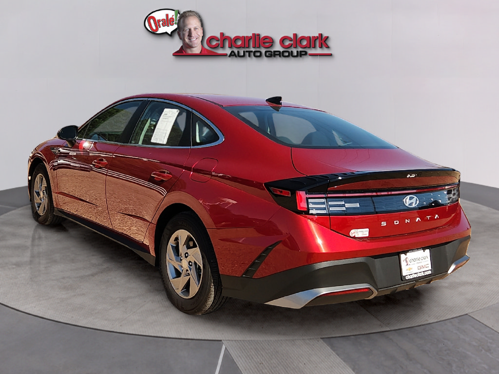 Used 2026 Hyundai Sonata SE FWD image 3