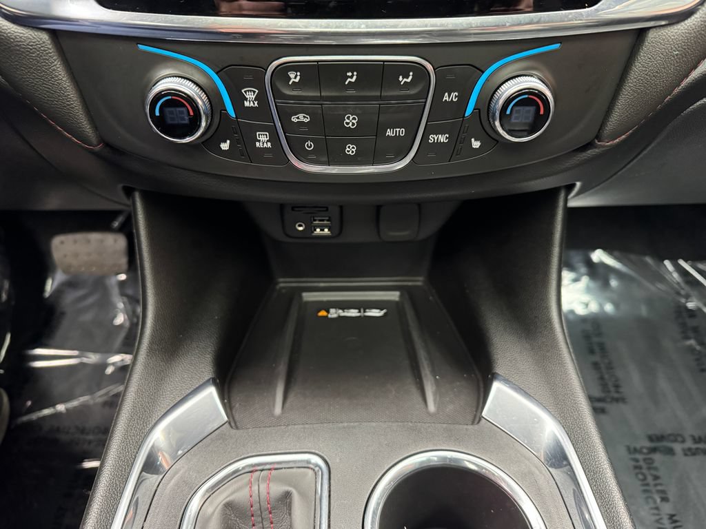 Used 2023 Chevrolet Traverse RS AWD/4WD image 20