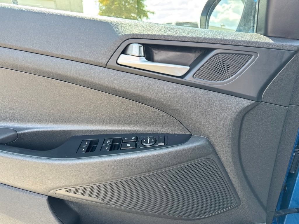 Used 2020 Hyundai Tucson Value FWD image 11