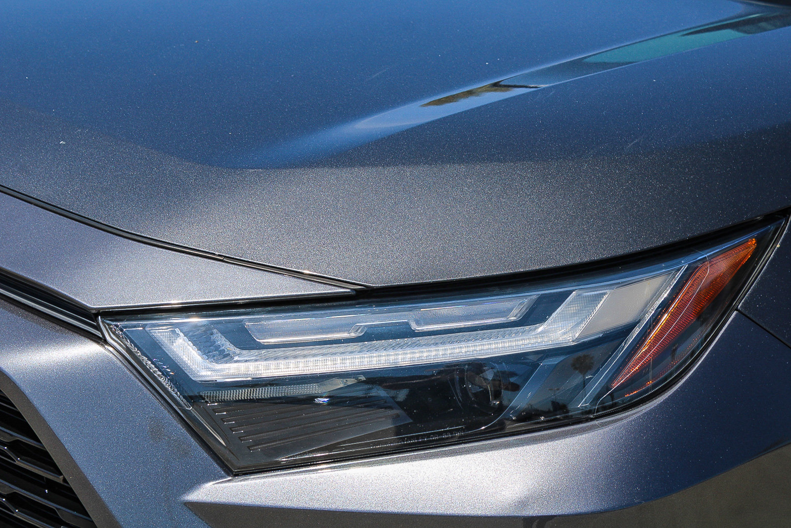 Used 2022 Toyota RAV4 SE w/ Convenience Package AWD/4WD image 5