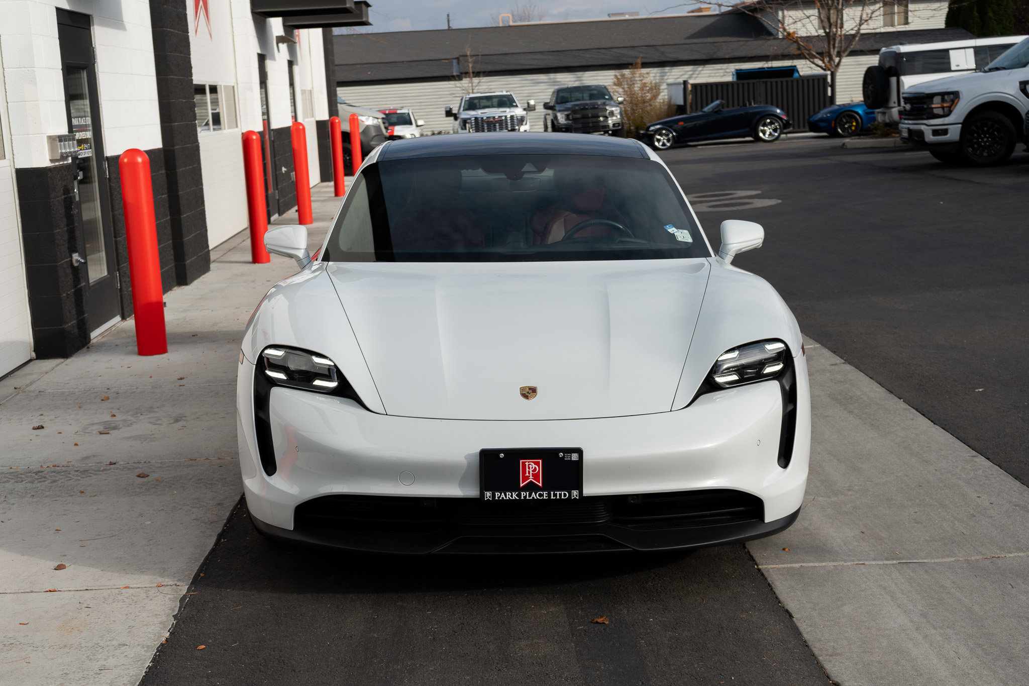 Used 2020 Porsche Taycan 4S image 52