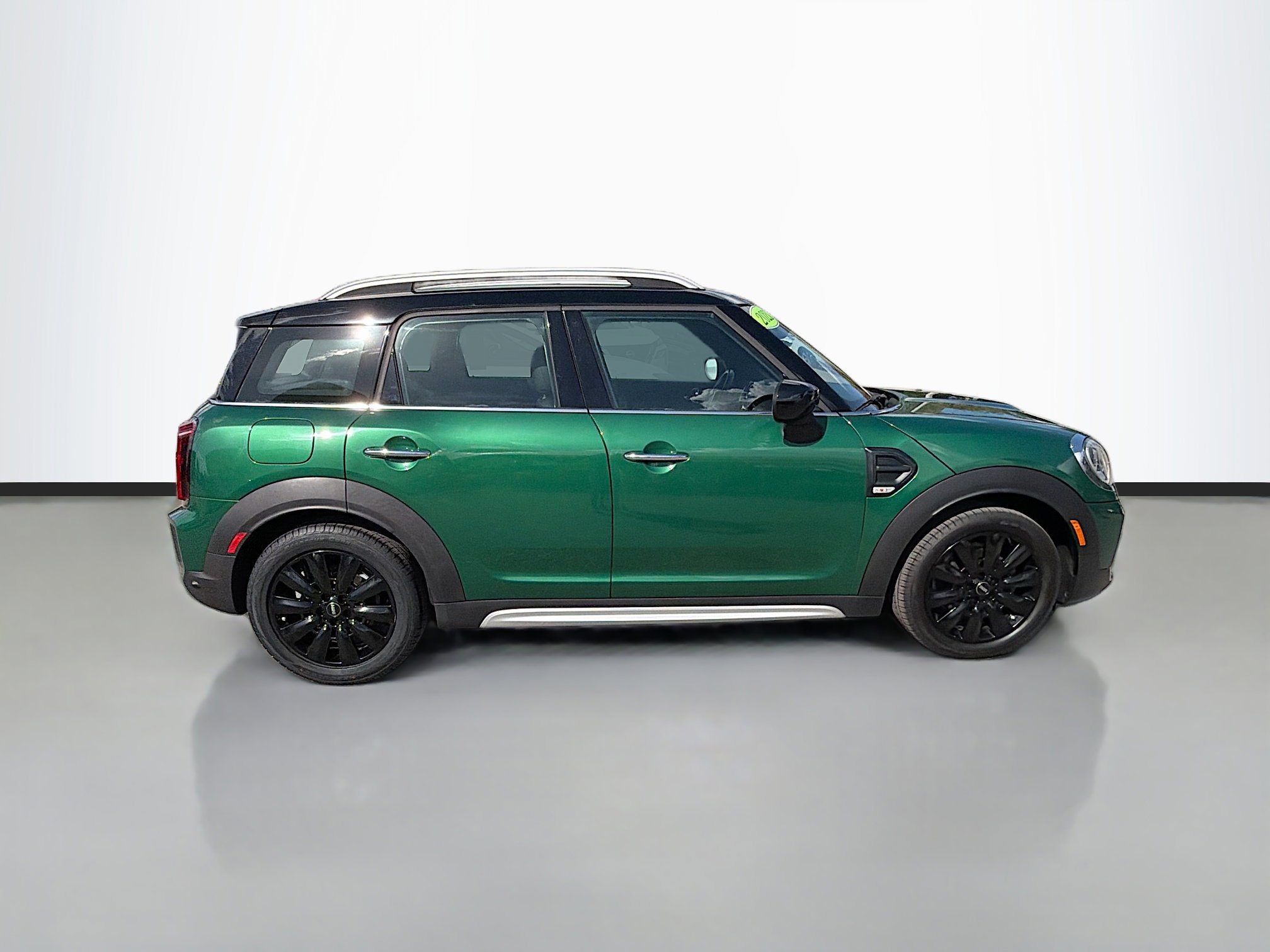 Used 2021 MINI Cooper Countryman image 2