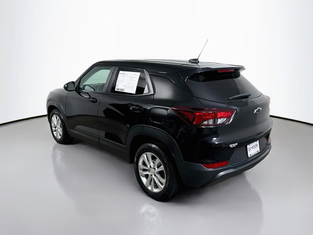 Used 2023 Chevrolet TrailBlazer LS w/ LPO, Blackout Package FWD image 5