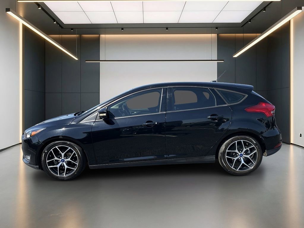 Used 2017 Ford Focus SEL image 2