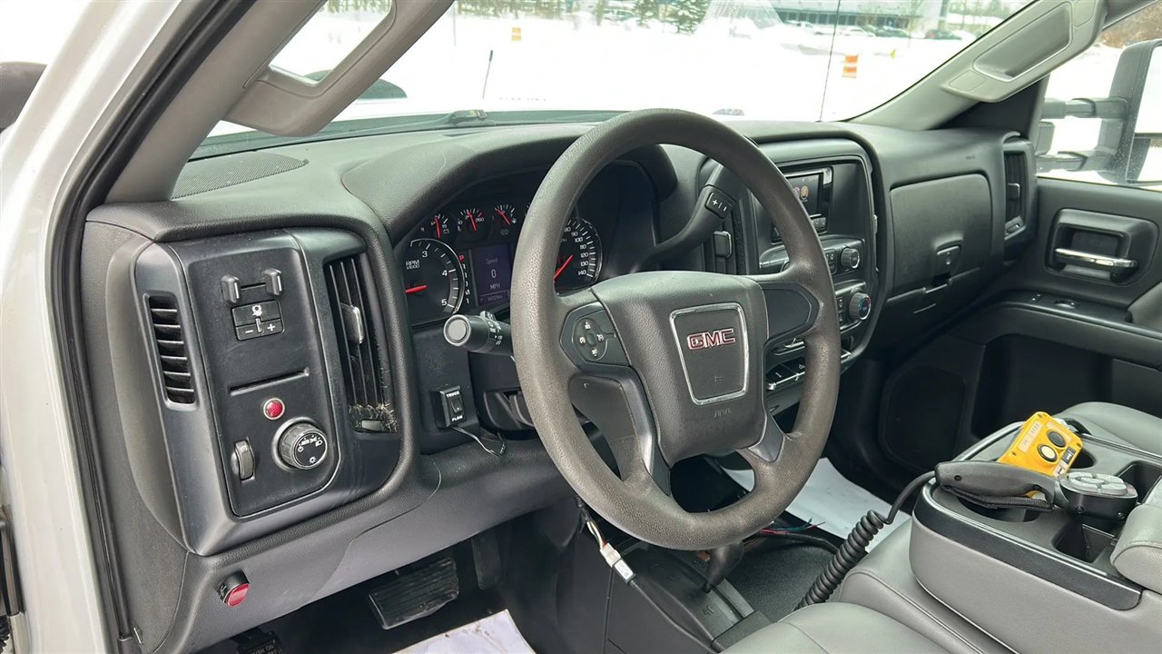 Used 2015 GMC Sierra 3500 4x4 Regular Cab w/ Sierra Convenience Package image 36