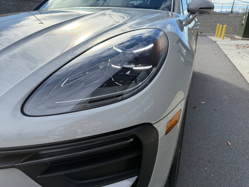 New 2026 Porsche Macan image 13