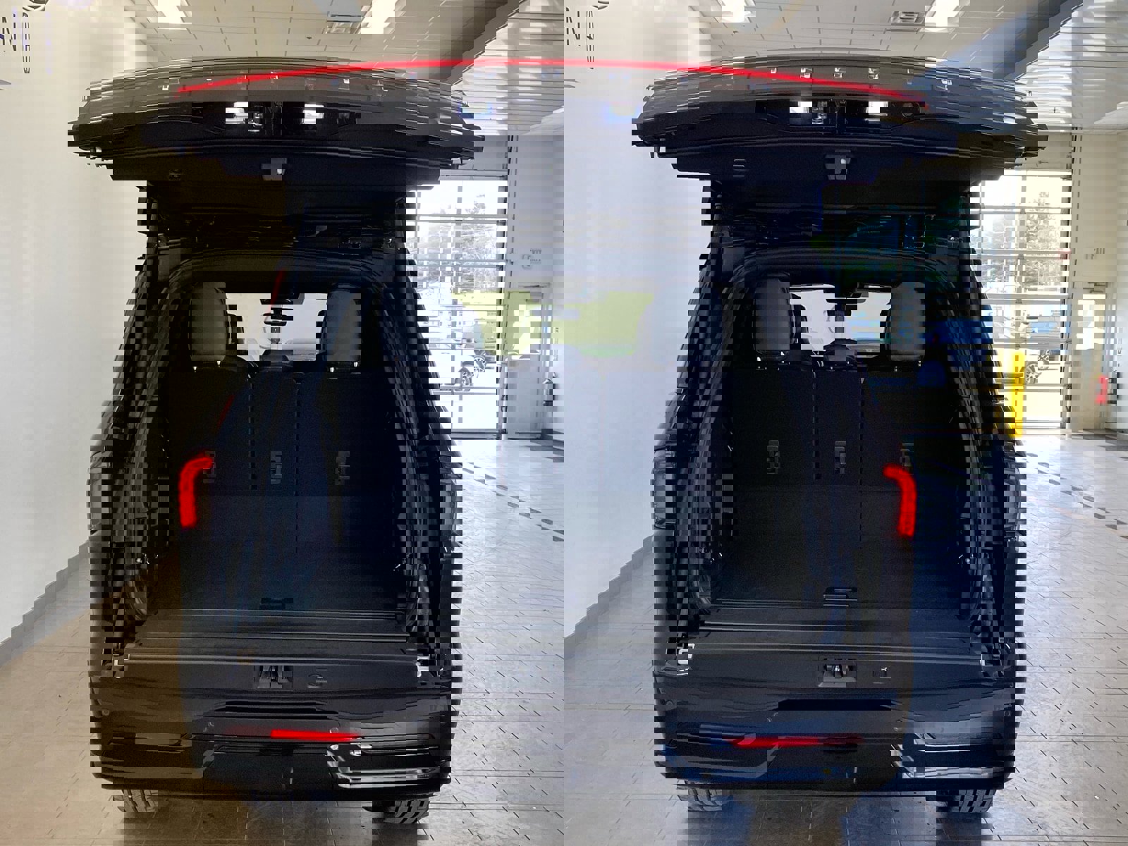 New 2026 Lincoln Navigator Black Label image 9