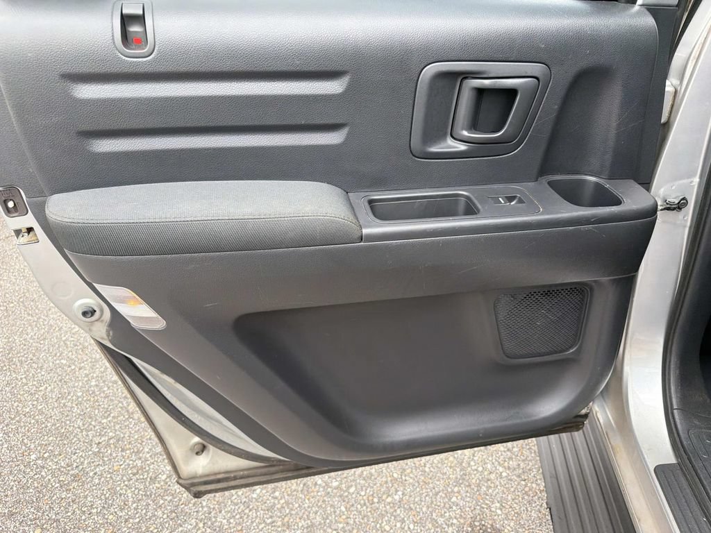 Used 2014 Honda Ridgeline Sport image 11