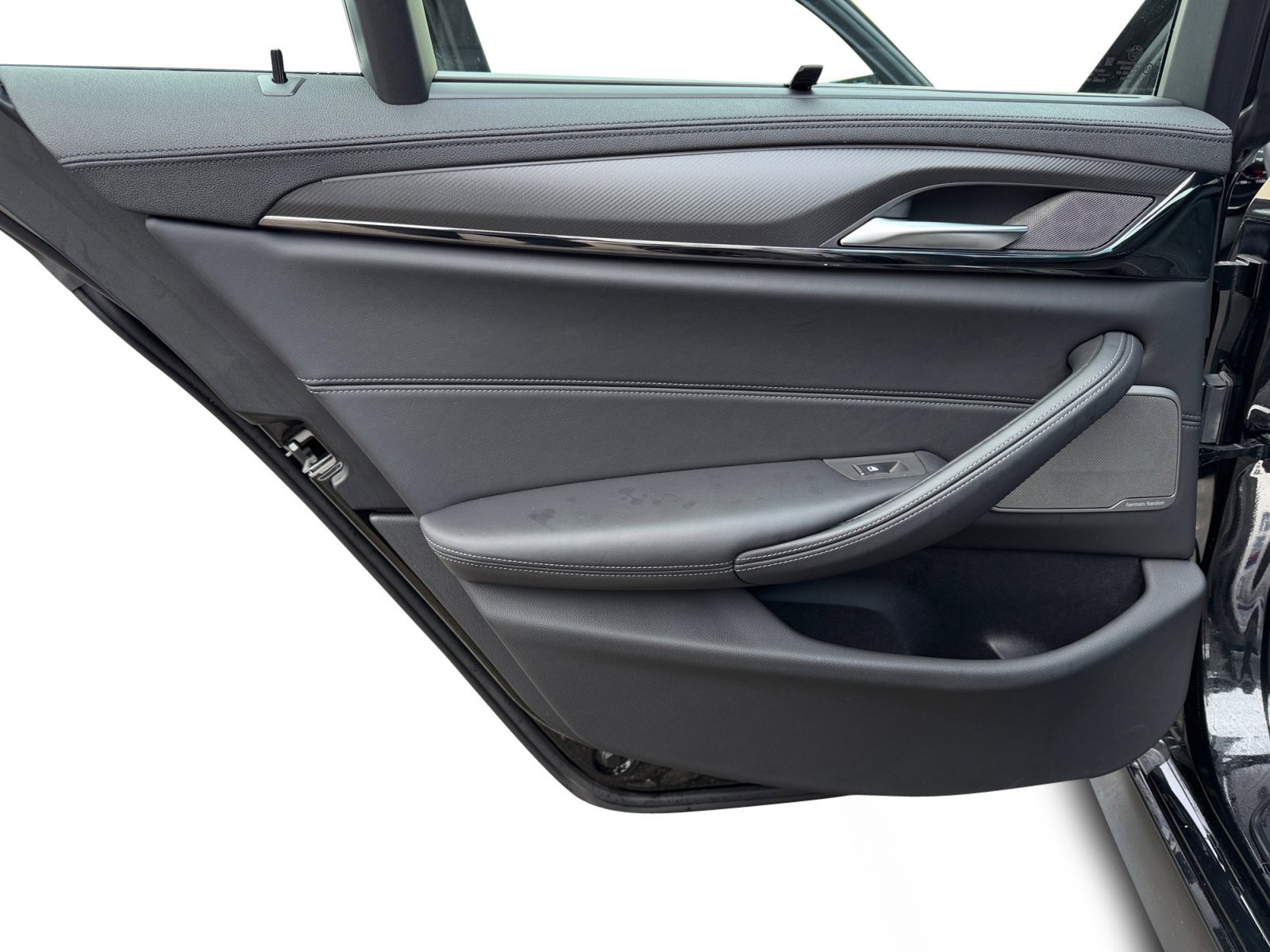 Used 2022 BMW M5 w/ Executive Package image 17