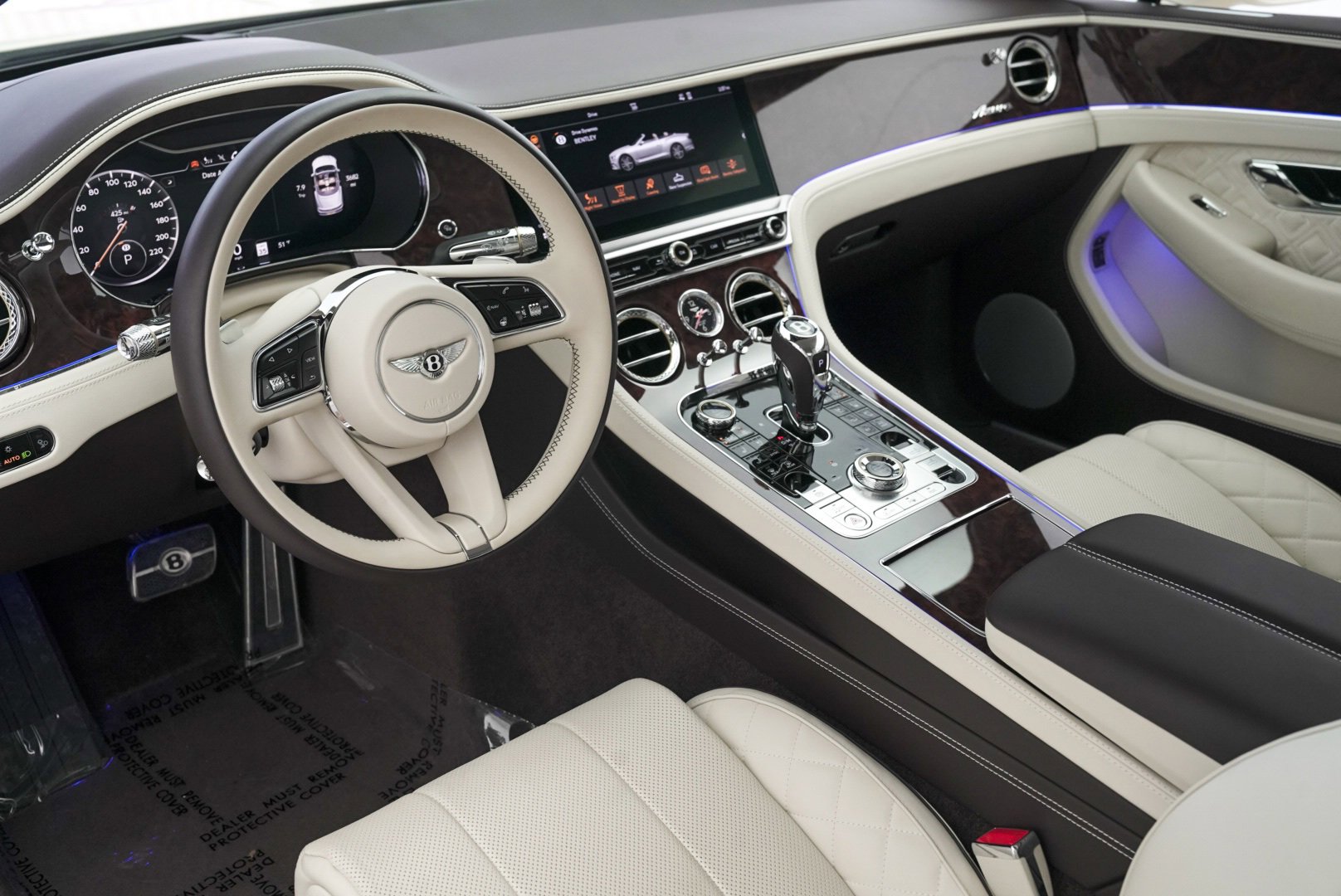 Used 2023 Bentley Continental GT Azure image 9