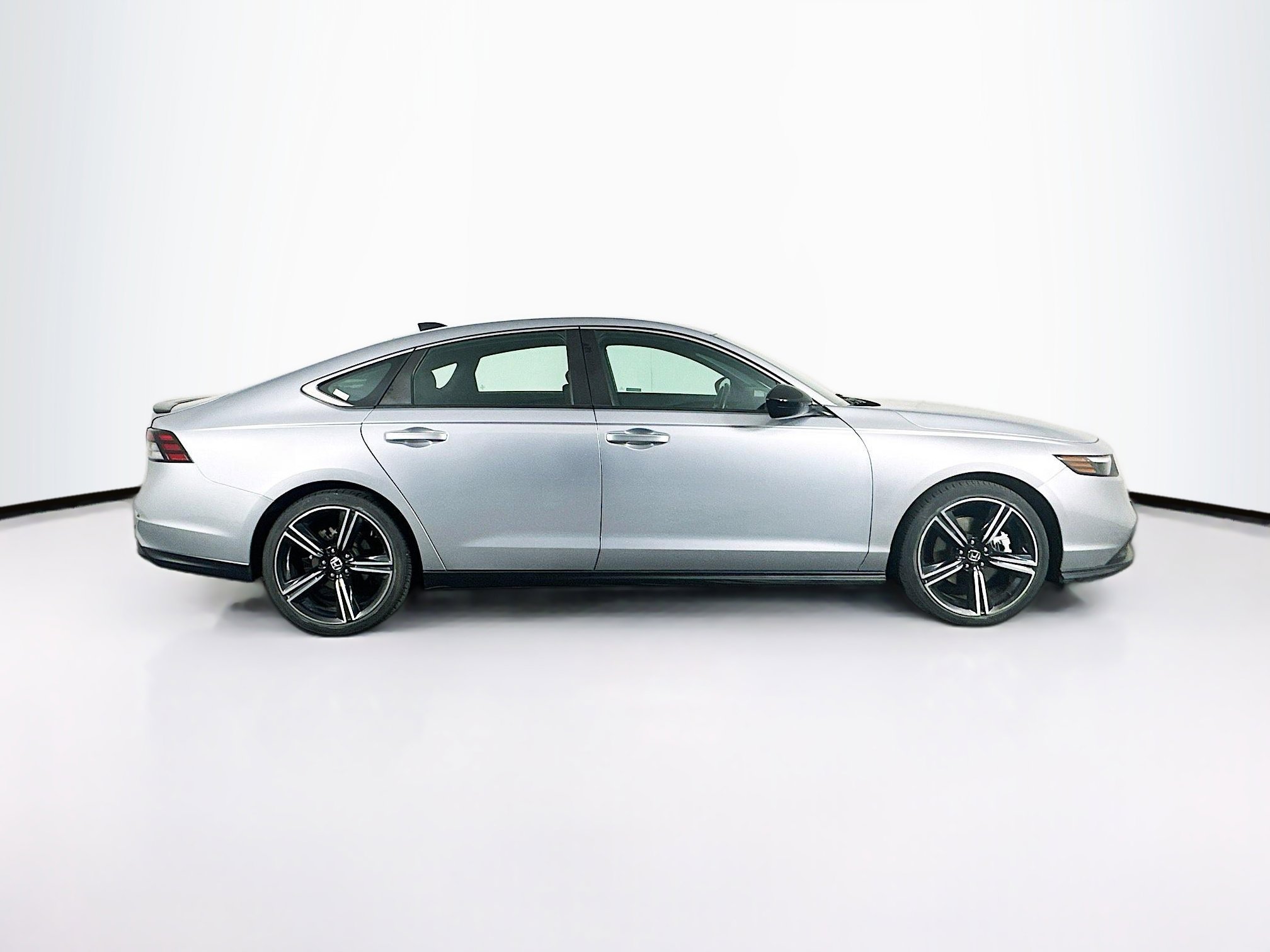 Used 2023 Honda Accord Sport image 10