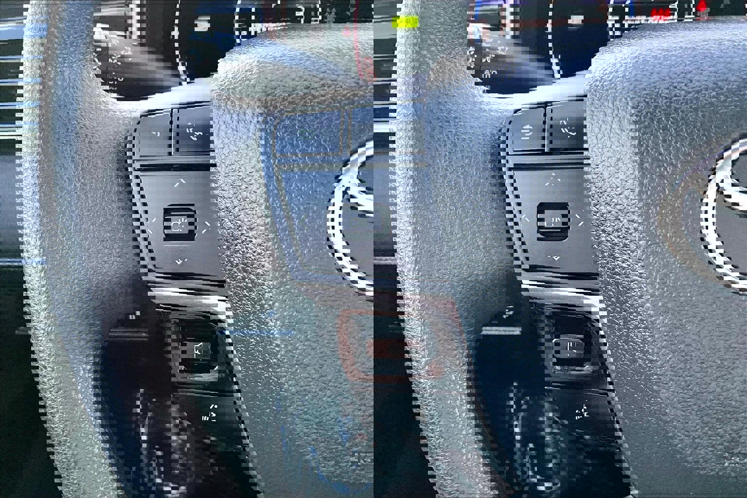 Used 2025 Toyota Camry LE image 17