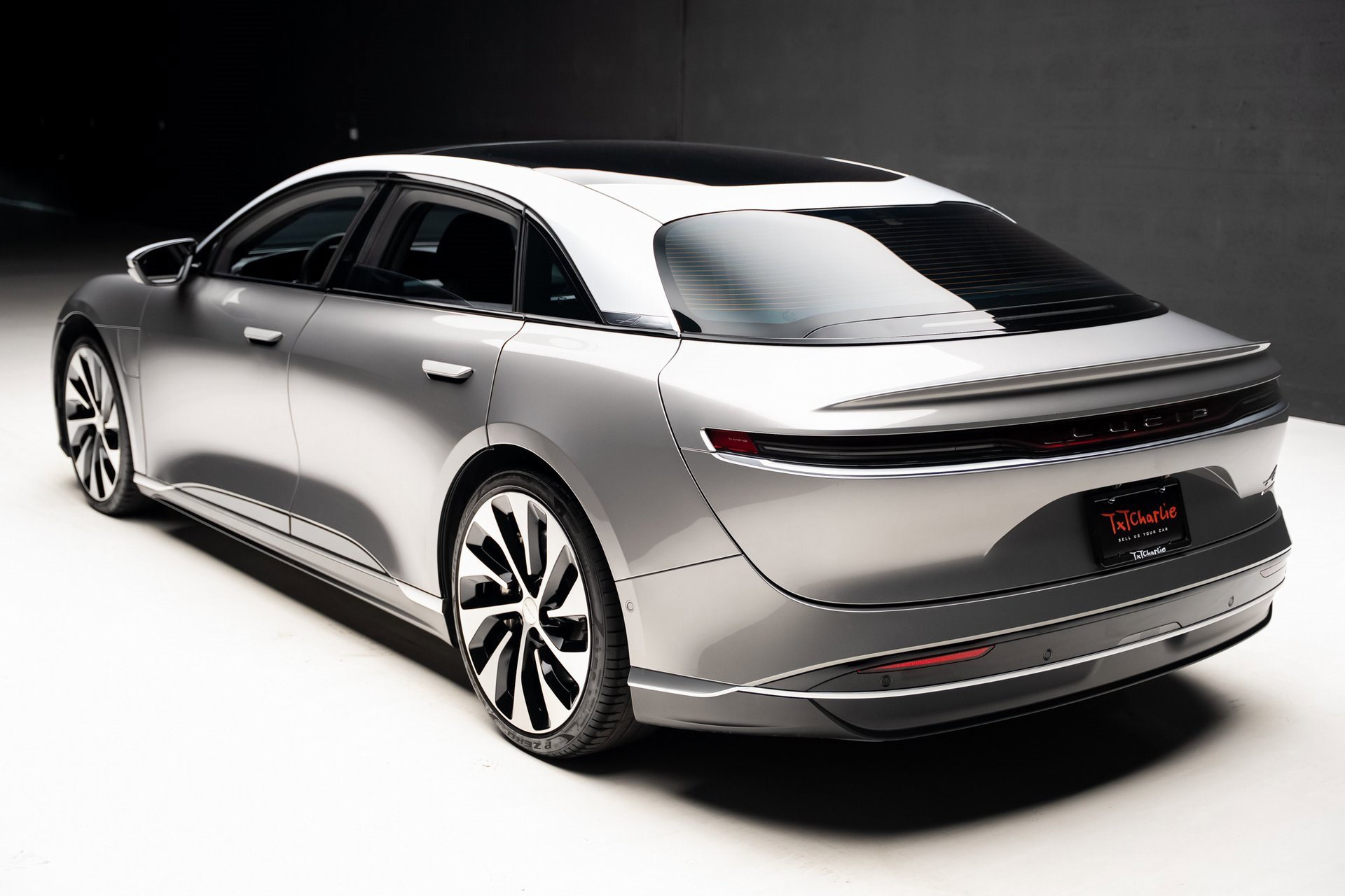 Used 2022 Lucid Air Grand Touring image 25