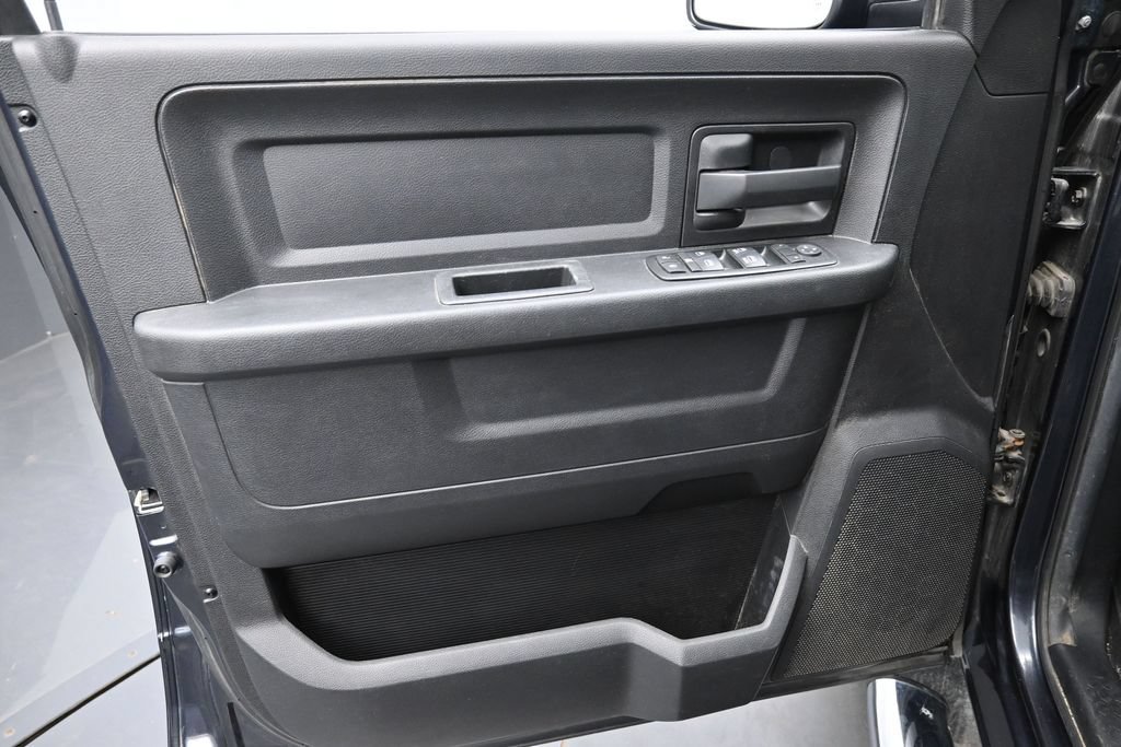 Used 2014 RAM 1500 Express AWD/4WD image 17