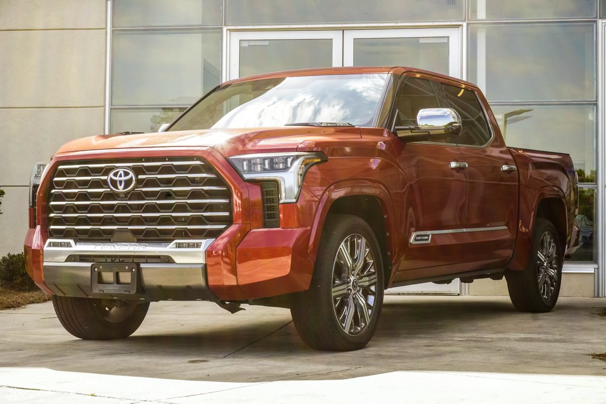 Used 2023 Toyota Tundra Capstone AWD/4WD image 8